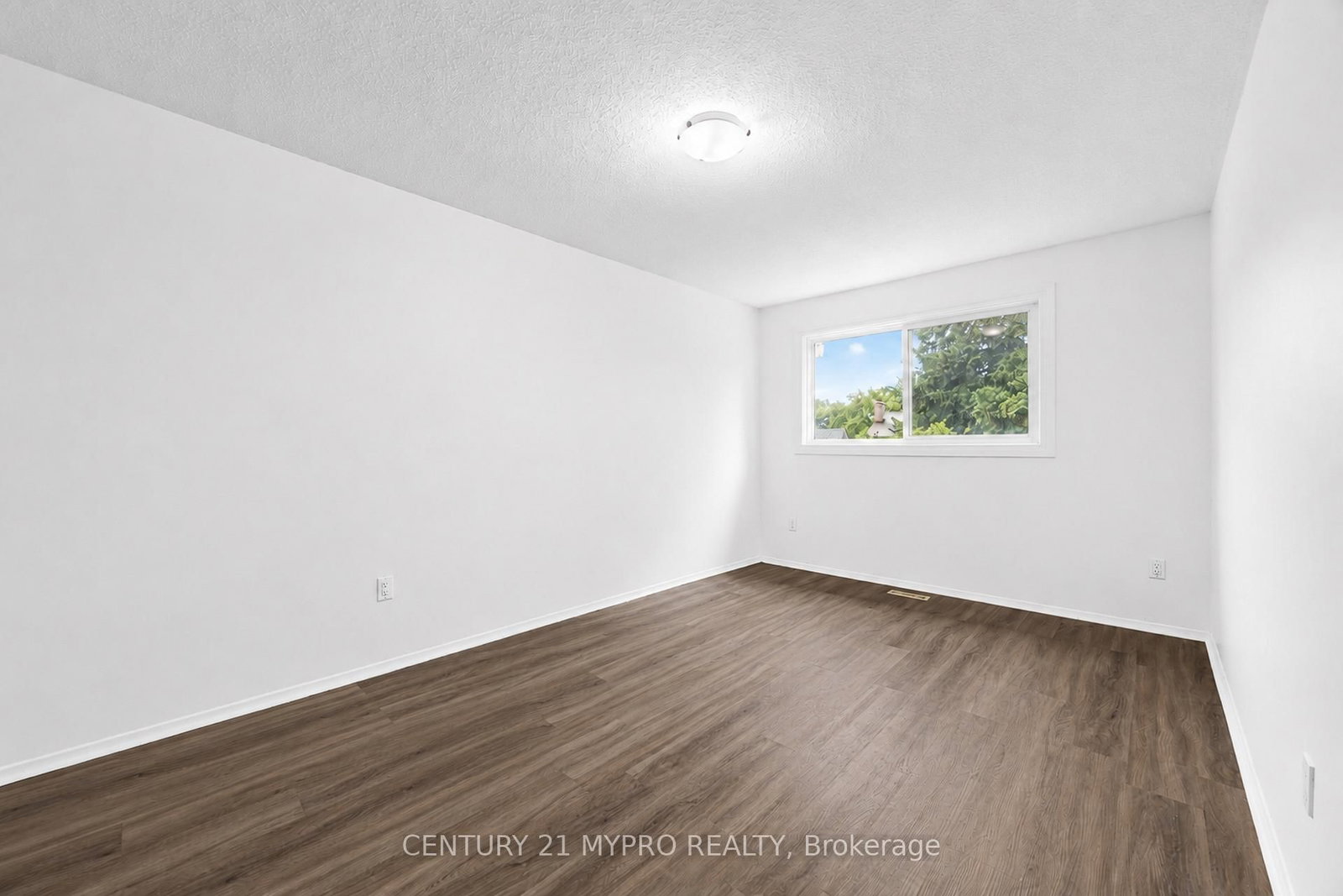 2501 Cobbinshaw Circle • Mississauga, ON photo 23