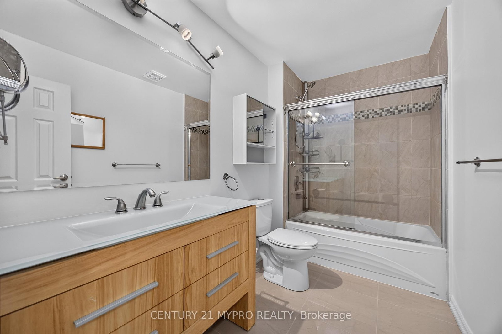 2501 Cobbinshaw Circle • Mississauga, ON photo 27