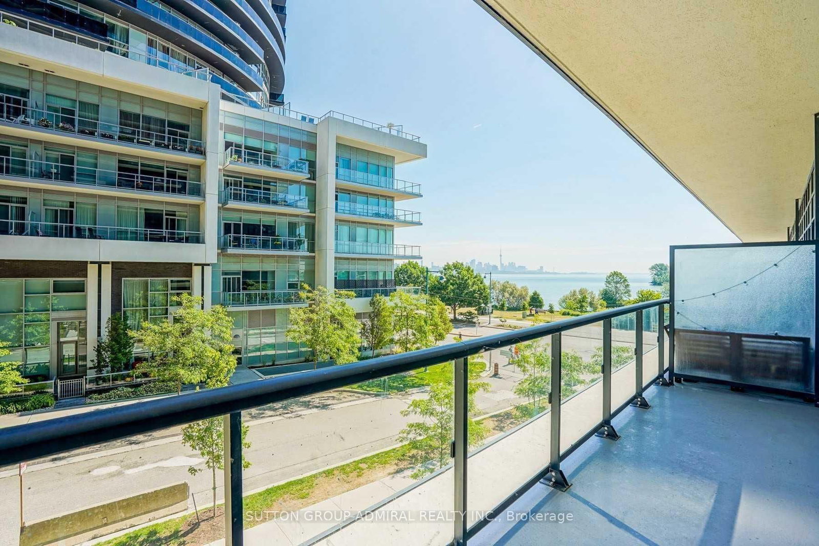 39 Annie Craig Drive • #Th 104 • Toronto, ON photo 24
