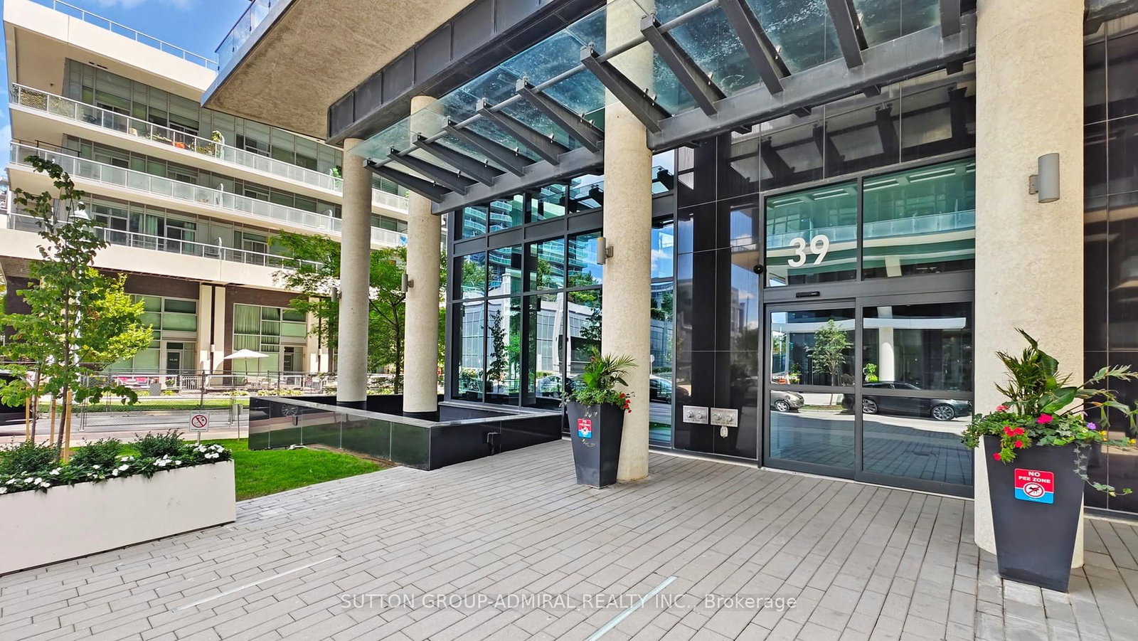 39 Annie Craig Drive • #Th 104 • Toronto, ON photo 29