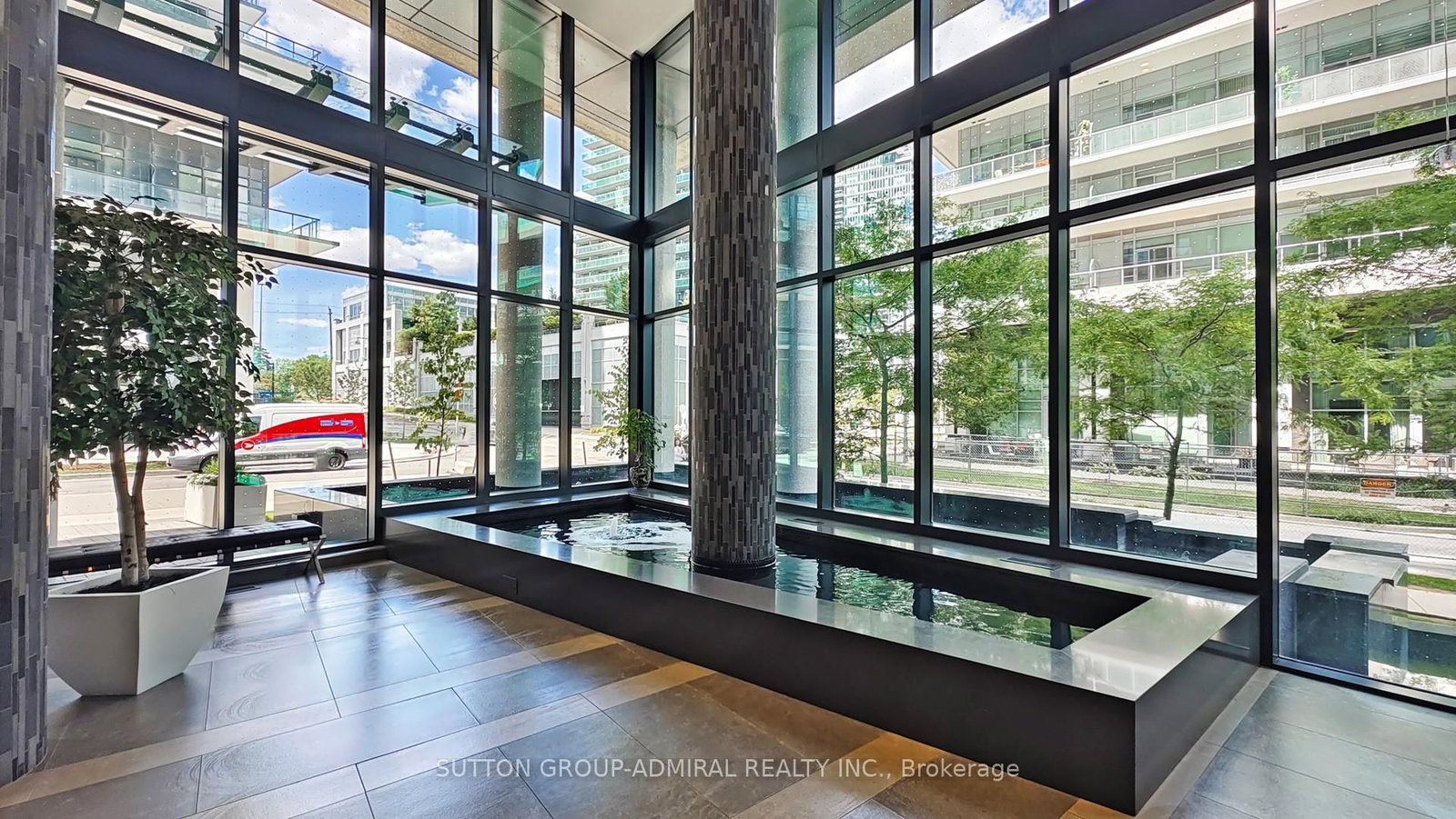 39 Annie Craig Drive • #Th 104 • Toronto, ON photo 31