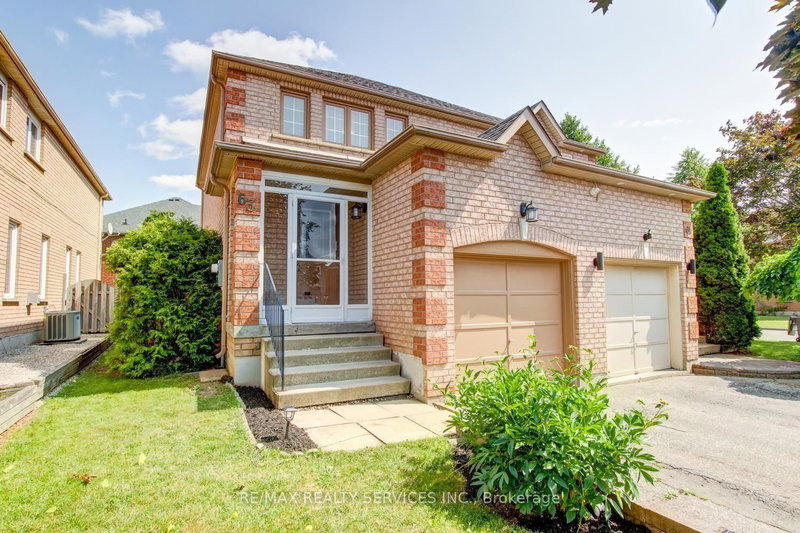 63 Herkes Drive