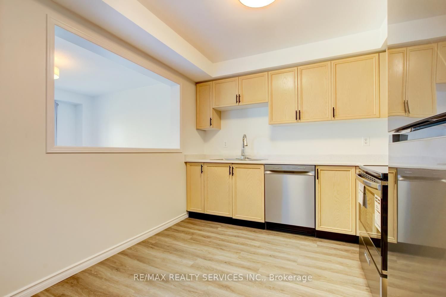 63 Herkes Drive • Brampton, ON photo 9