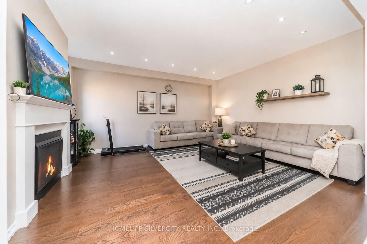 7 Iguana Trail • Brampton, ON photo 12