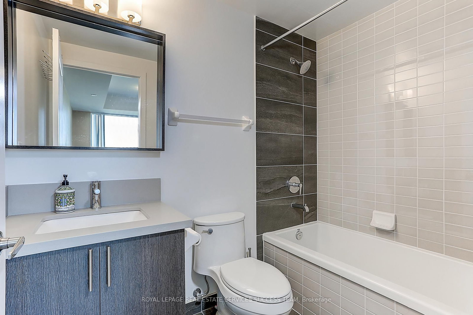 4699 Glen Erin Mississauga,ON L5M 2E5 — Photo 30