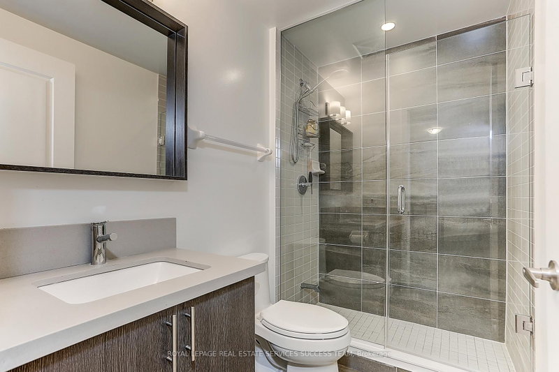 4699 Glen Erin Mississauga,ON L5M 2E5 — Photo 8