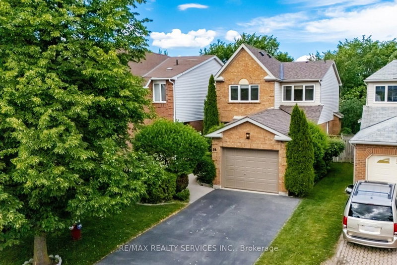38 Furrows End