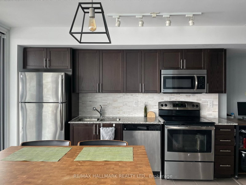 1507 - 830 Lawrence Avenue W