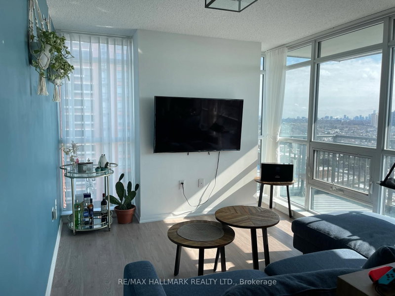 1507 - 830 Lawrence Avenue W
