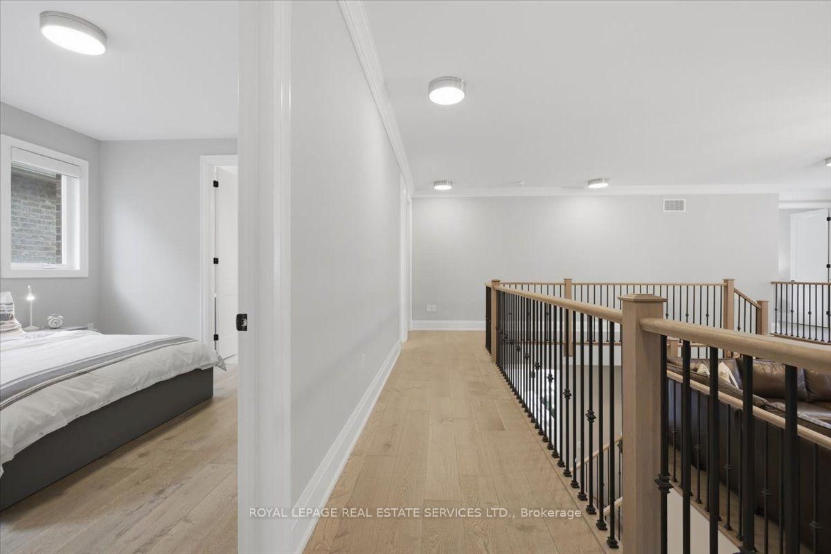 3300 Sunningdale Gardens • Oakville, ON photo 29