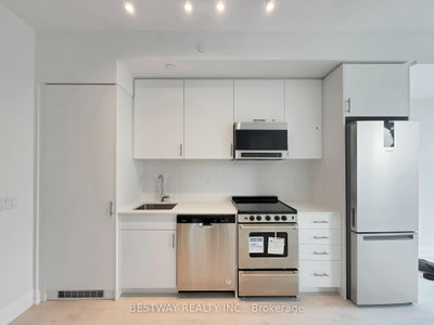 412 Silver Maple Oakville,ON L6H 0S2 — Photo 4