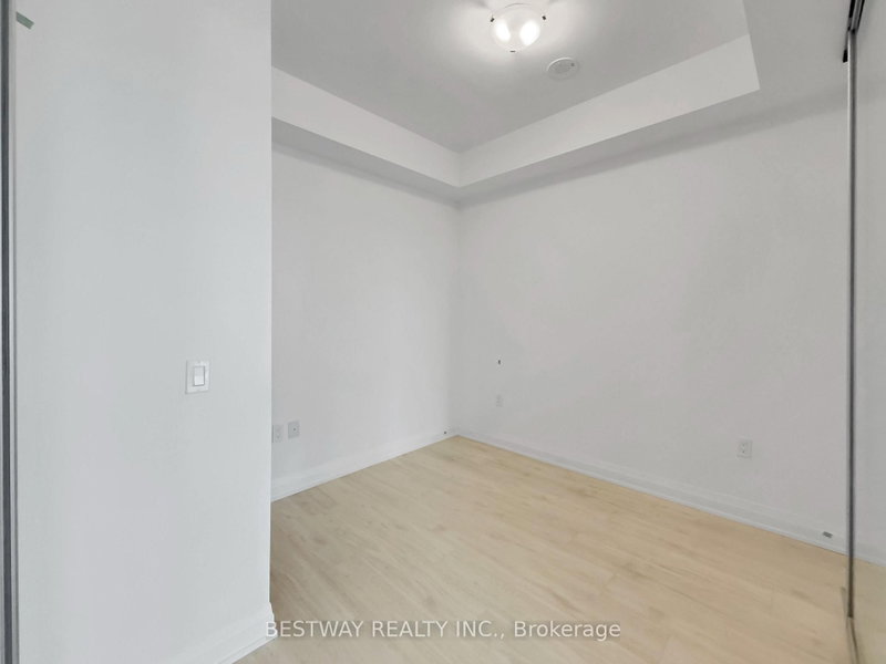 412 Silver Maple Oakville,ON L6H 0S2 — Photo 6