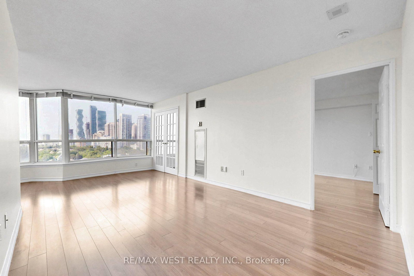 55 Elm Drive W • #1801 • Mississauga, ON photo 10