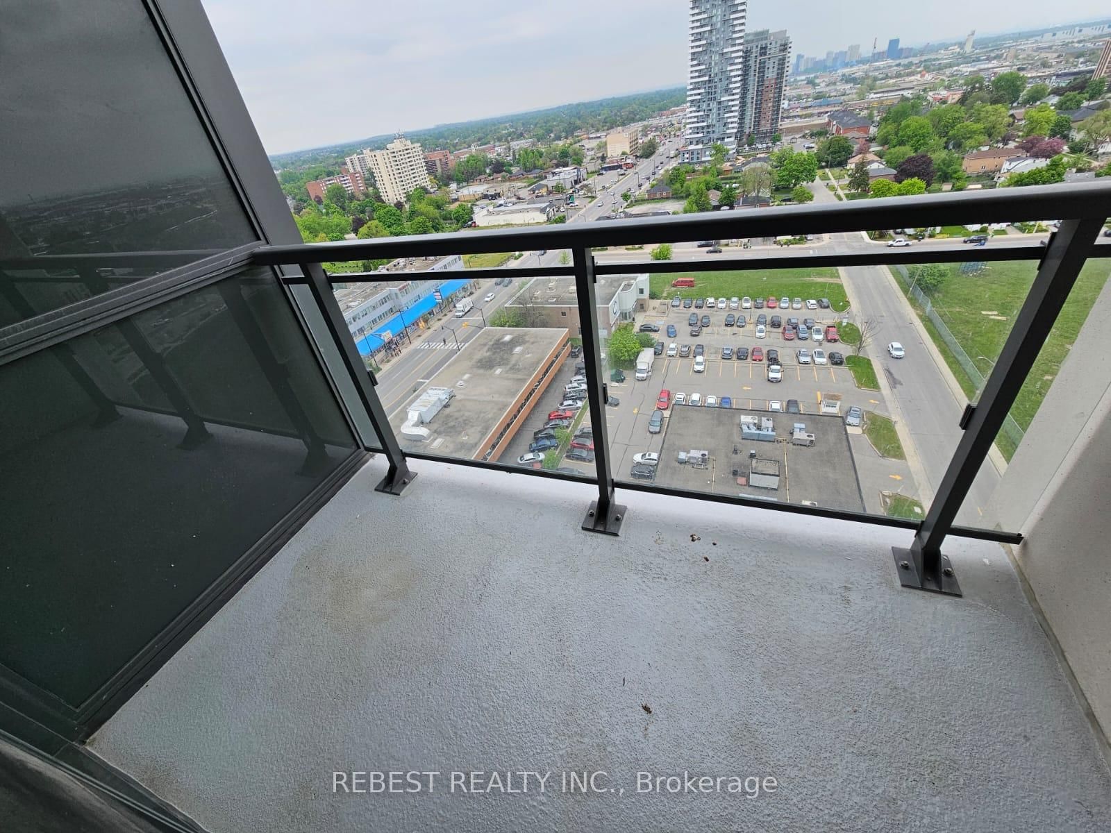 15 Lynch Street • #1603 • Brampton, ON photo 9