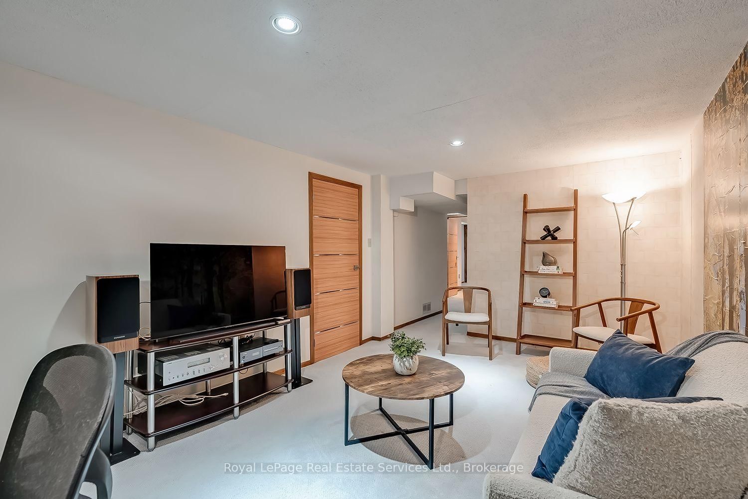 1194 Potters Wheel Crescent • Oakville, ON photo 25