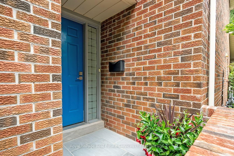 1194 Potters Wheel Crescent