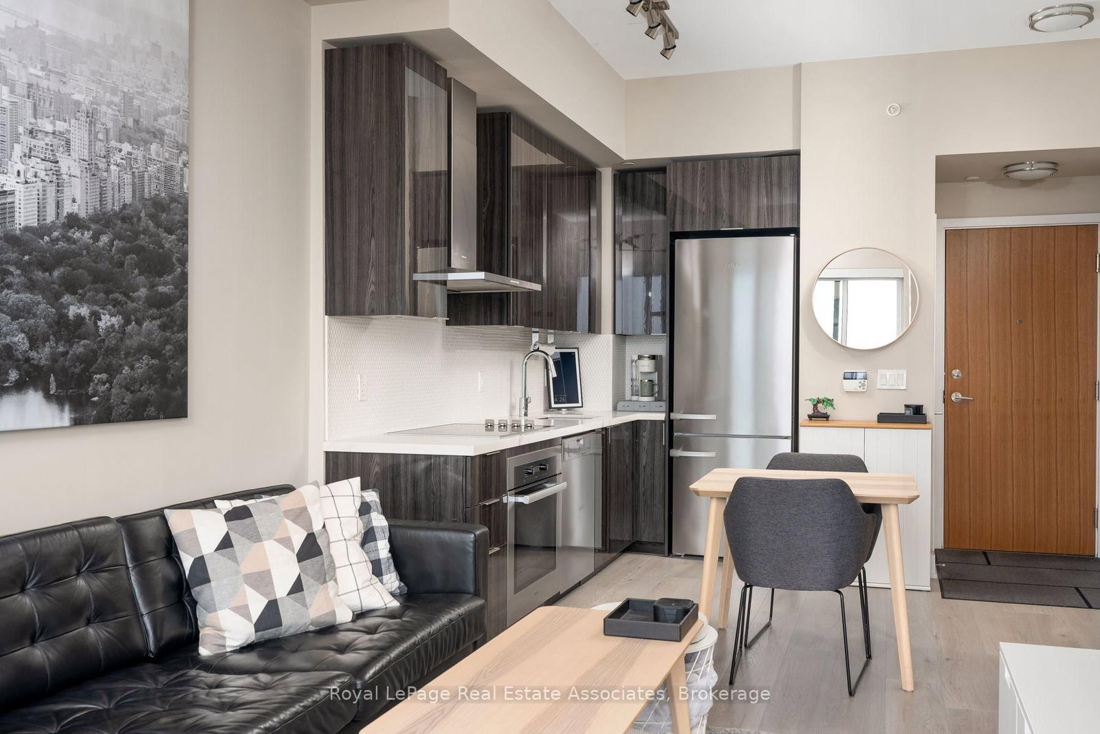 30 Shore Breeze Drive • #6104 • Toronto, ON photo 18