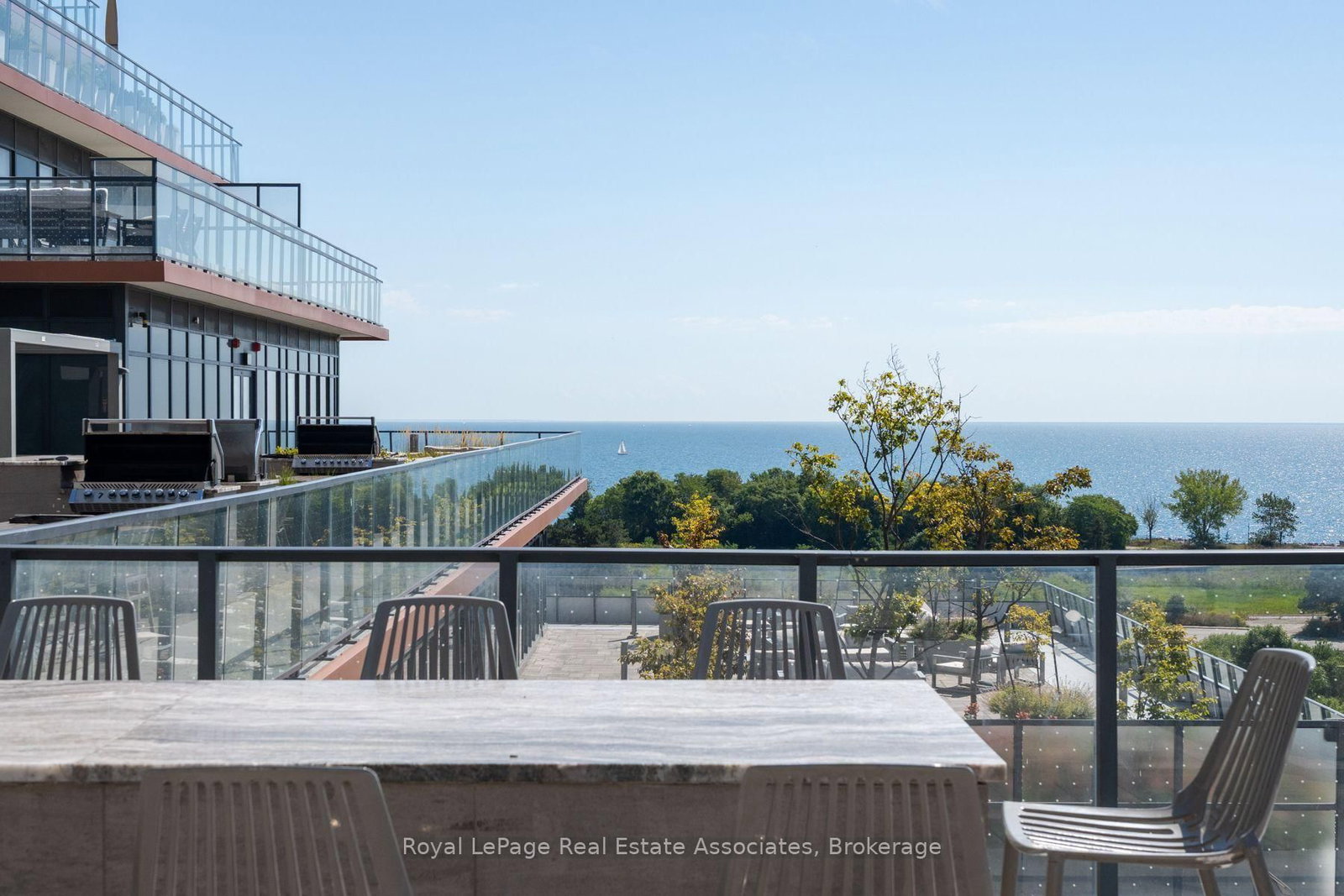 30 Shore Breeze Drive • #6104 • Toronto, ON photo 34