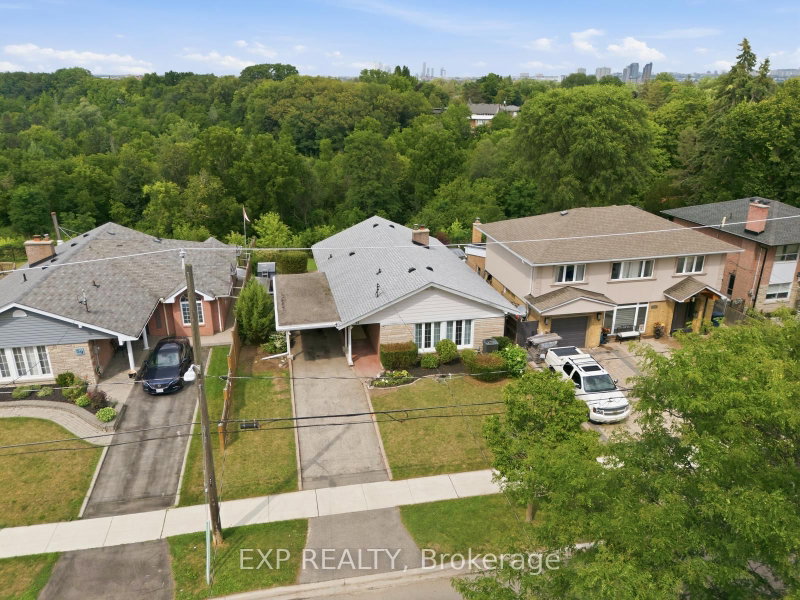 57 Riverhead Drive