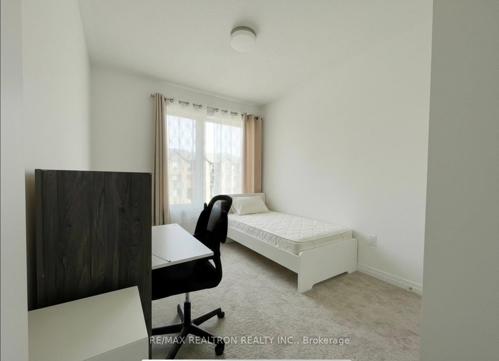 Bedroom B - 3272 Sixth Line 3