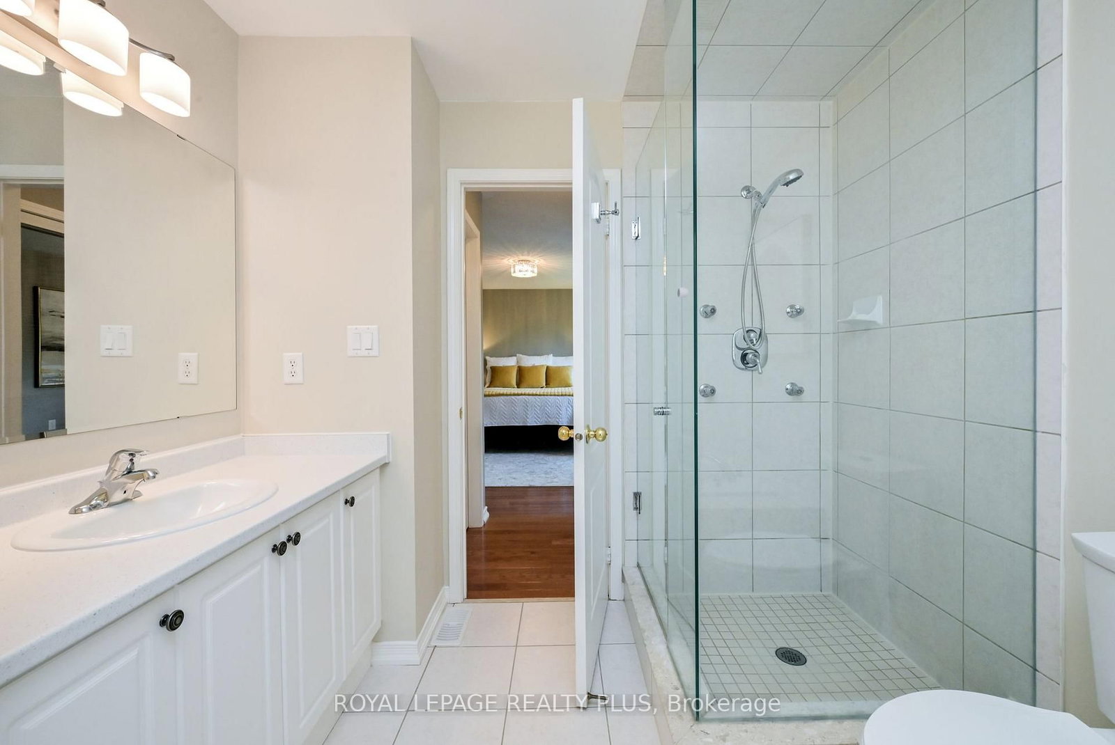 3083 Ferguson Drive • Burlington, ON photo 19
