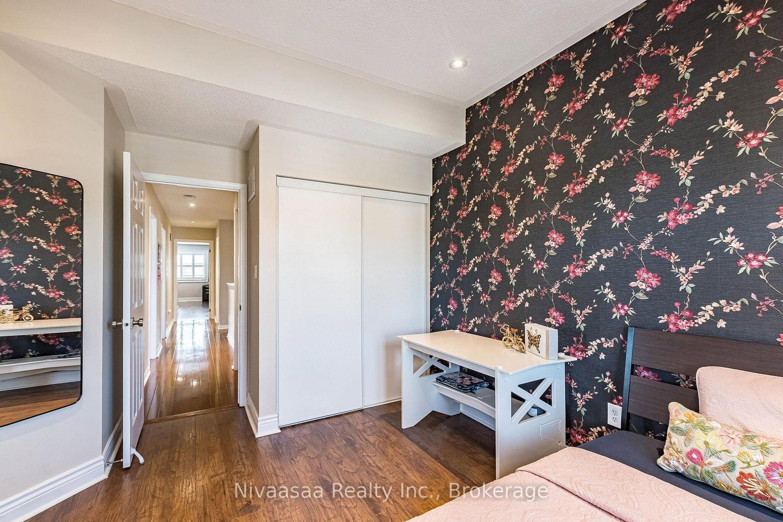 9 Parisian Road • Brampton, ON photo 25