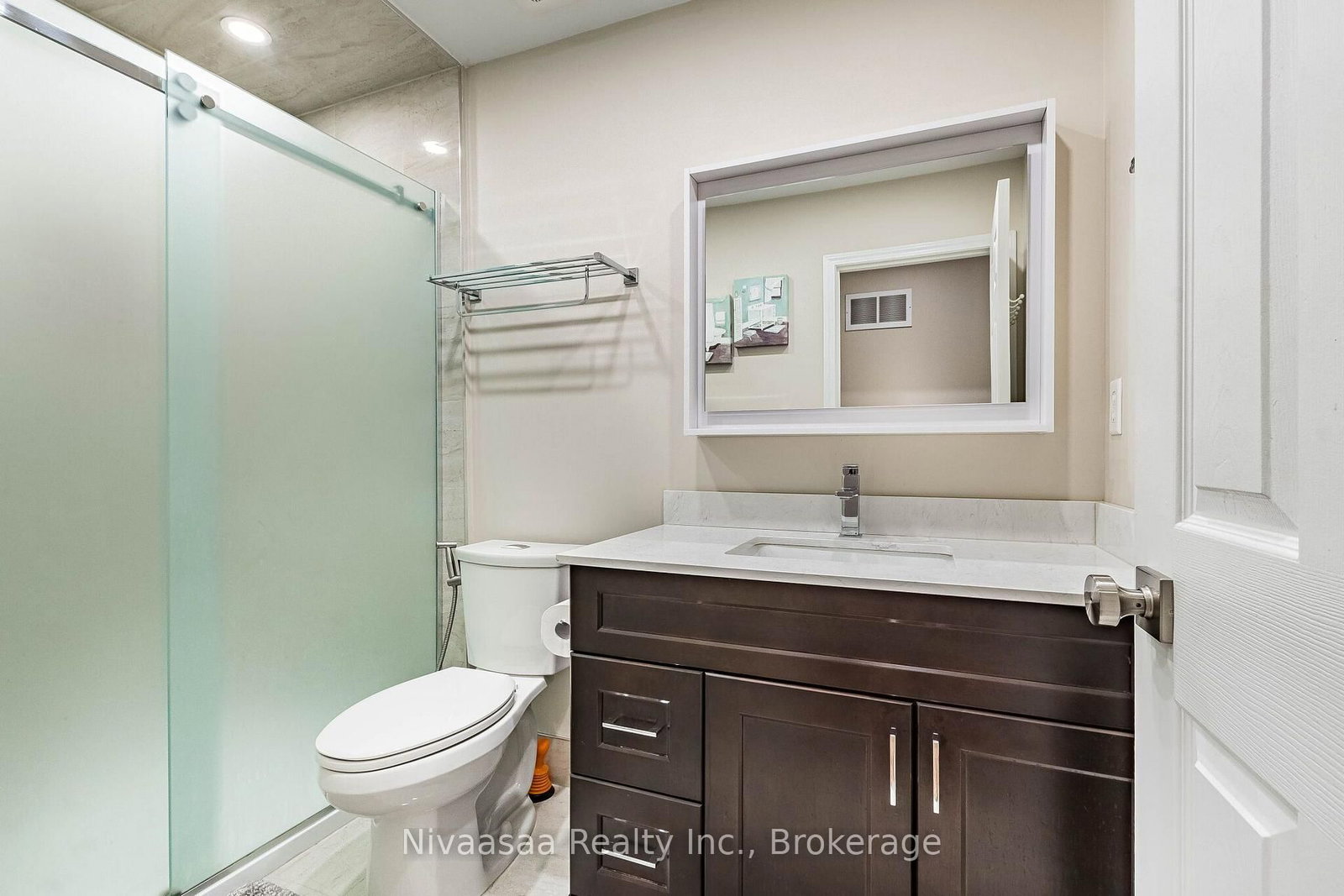 9 Parisian Road • Brampton, ON photo 31