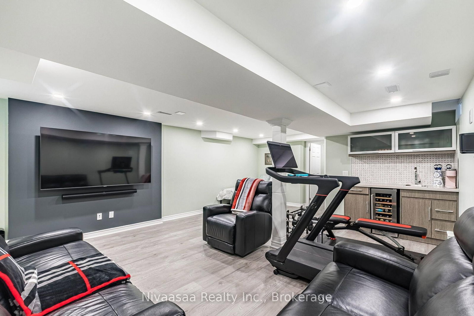 9 Parisian Road • Brampton, ON photo 36