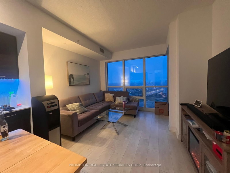 3606 - 2220 Lakeshore Boulevard W