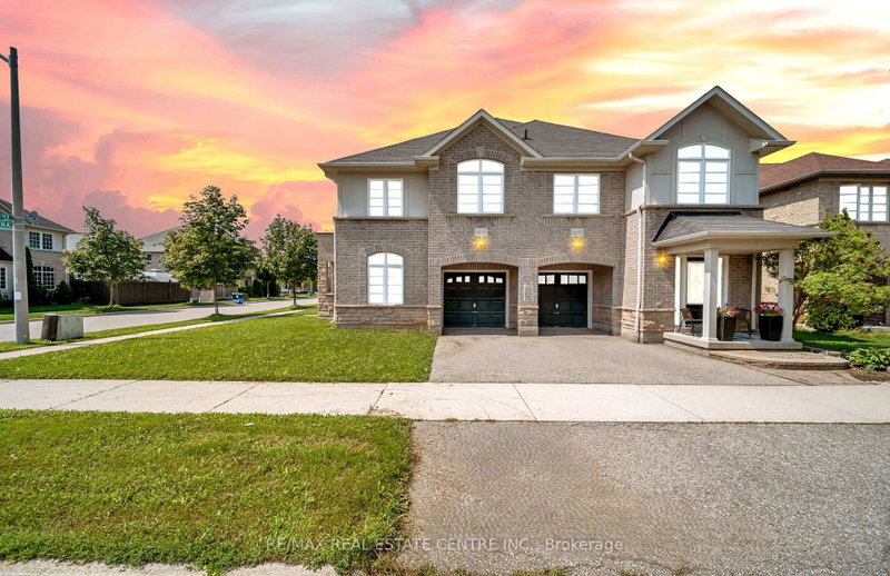 4215 Cole Crescent