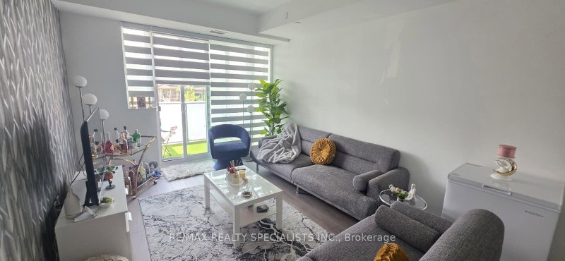 206 - 412 Silver Maple Road