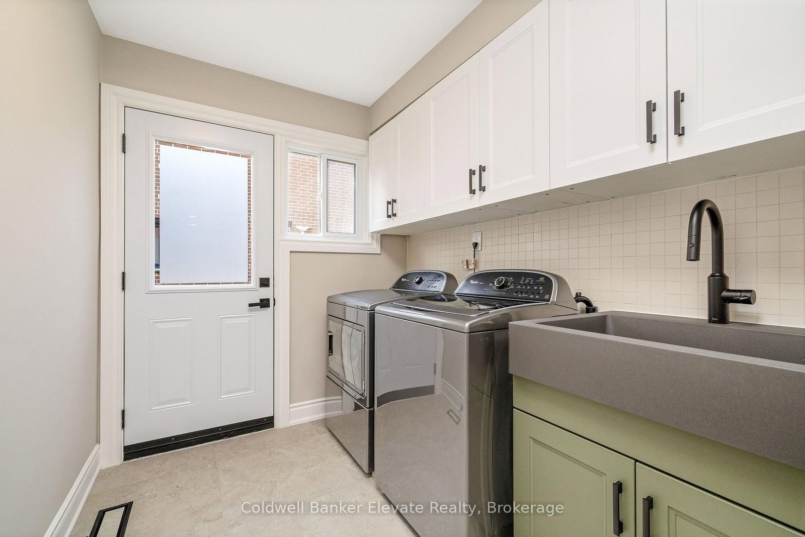 1677 Sherwood Forrest Circle • Mississauga, ON photo 19