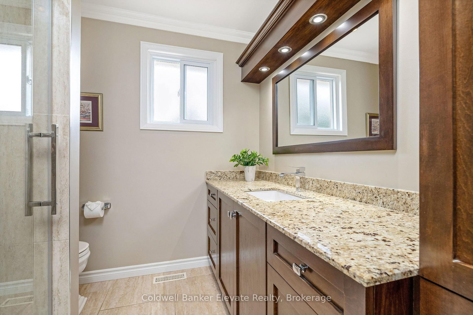 1677 Sherwood Forrest Circle • Mississauga, ON photo 25