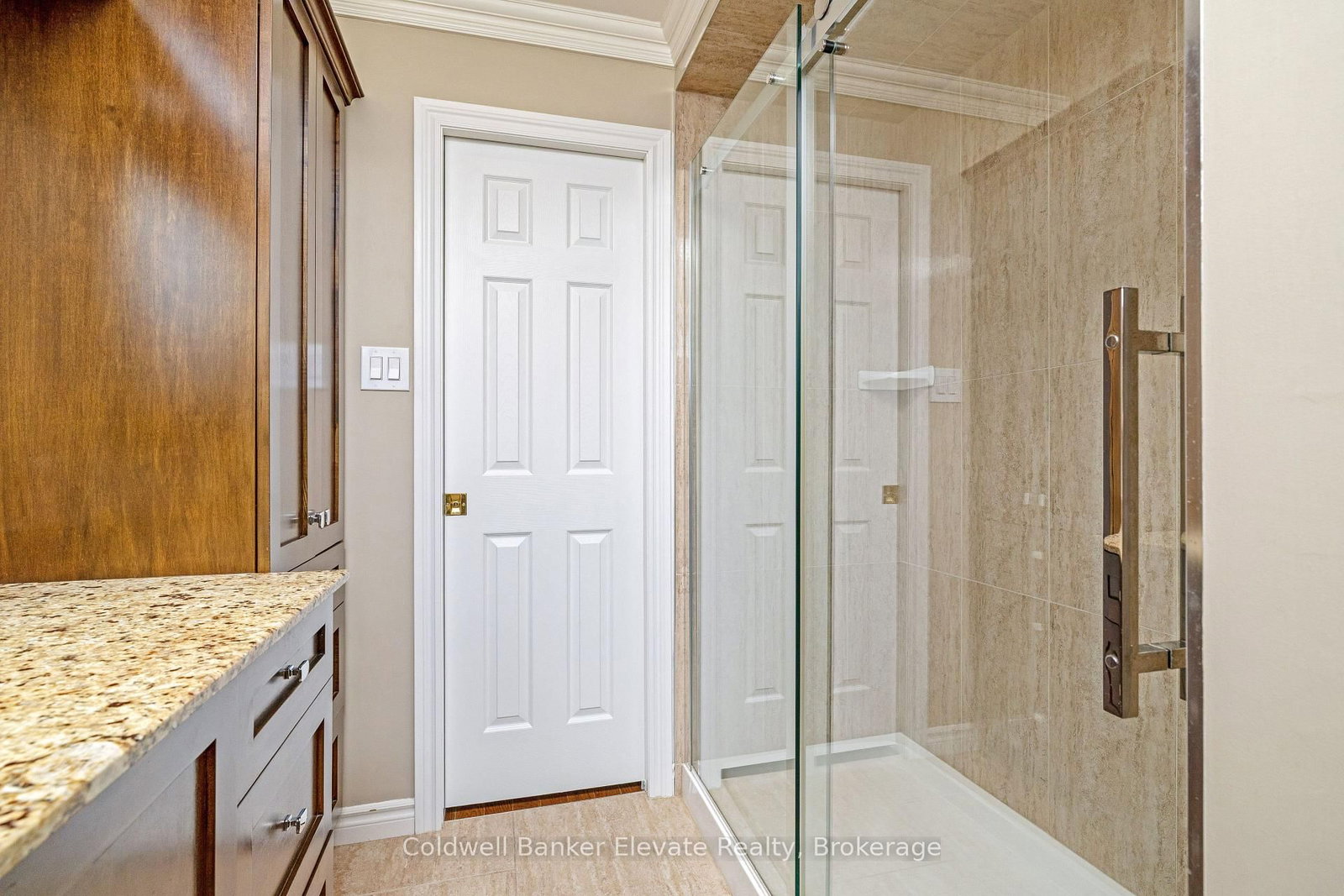 1677 Sherwood Forrest Circle • Mississauga, ON photo 26