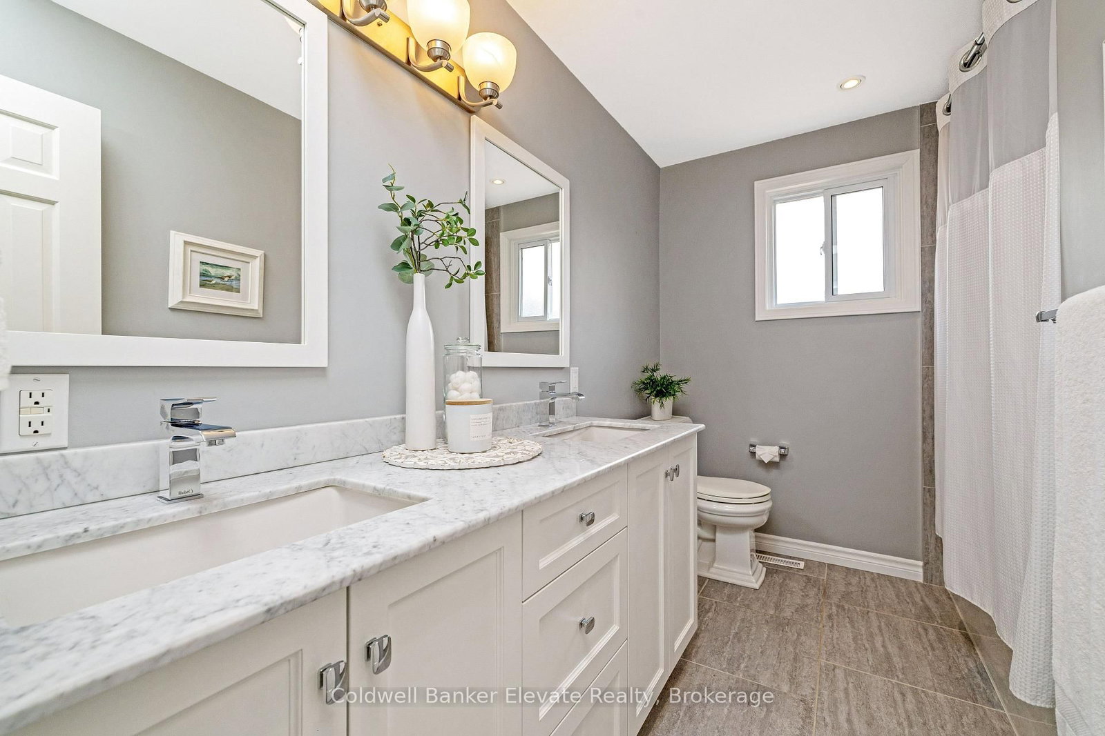 1677 Sherwood Forrest Circle • Mississauga, ON photo 29