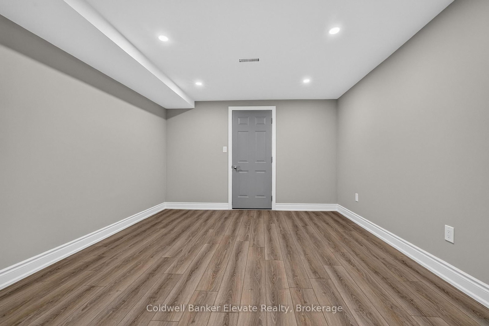 1677 Sherwood Forrest Circle • Mississauga, ON photo 35