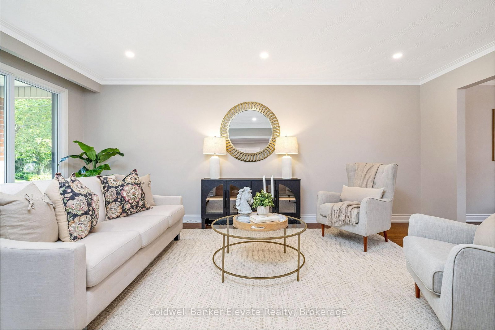 1677 Sherwood Forrest Circle • Mississauga, ON photo 7