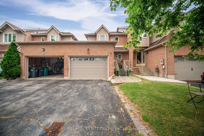 40 Langdale Crescent