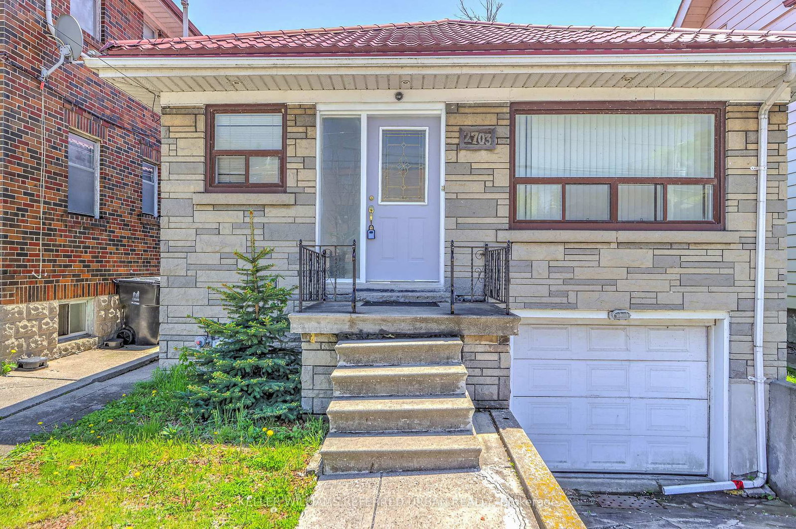2703 Lake Shore Boulevard W • Toronto, ON photo 5