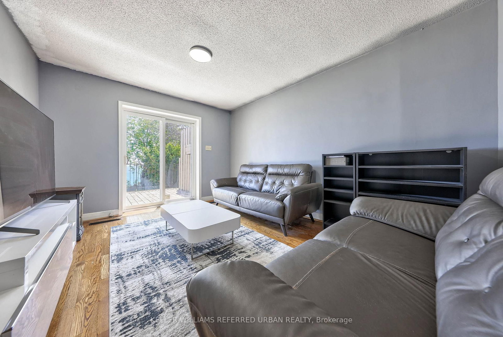 2703 Lake Shore Boulevard W • Toronto, ON photo 8