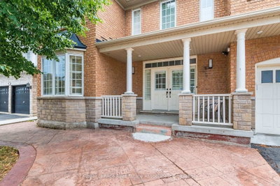 37 Latania Boulevard • Brampton, ON photo 2