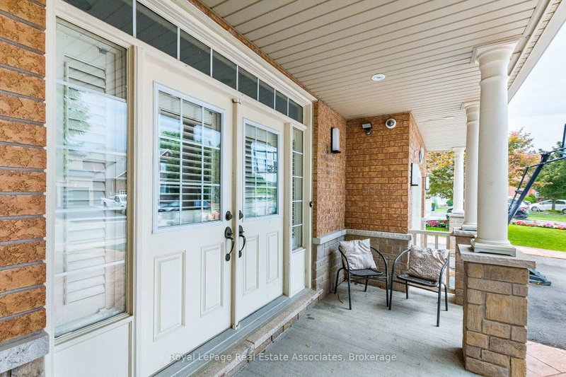37 Latania Boulevard