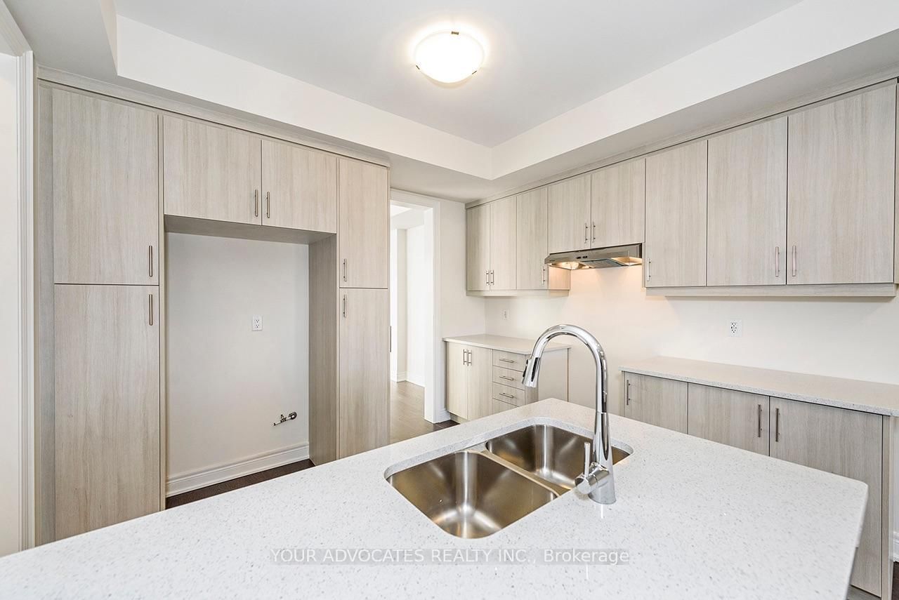 136 Falby Road • Brampton, ON photo 5
