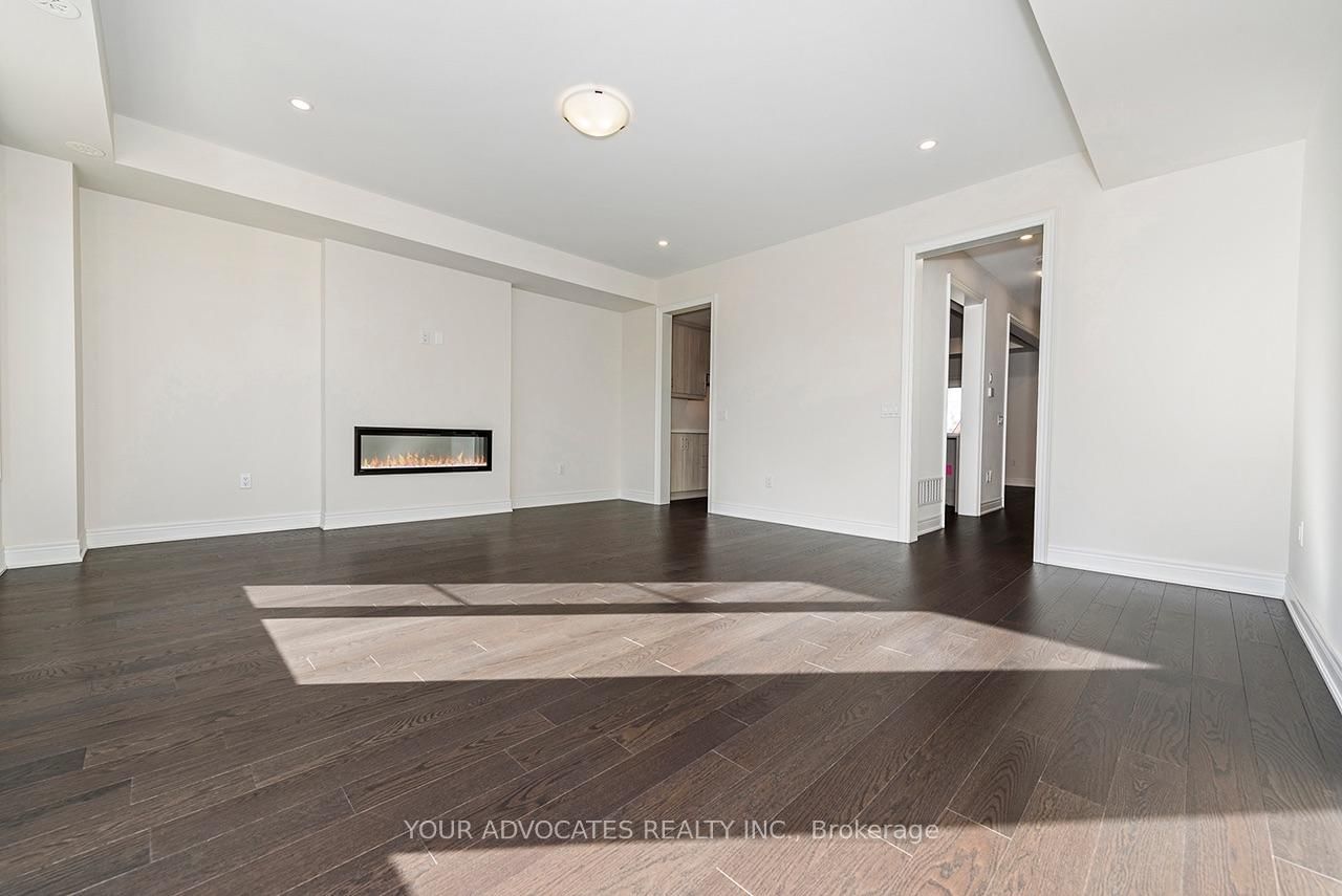 136 Falby Road • Brampton, ON photo 8