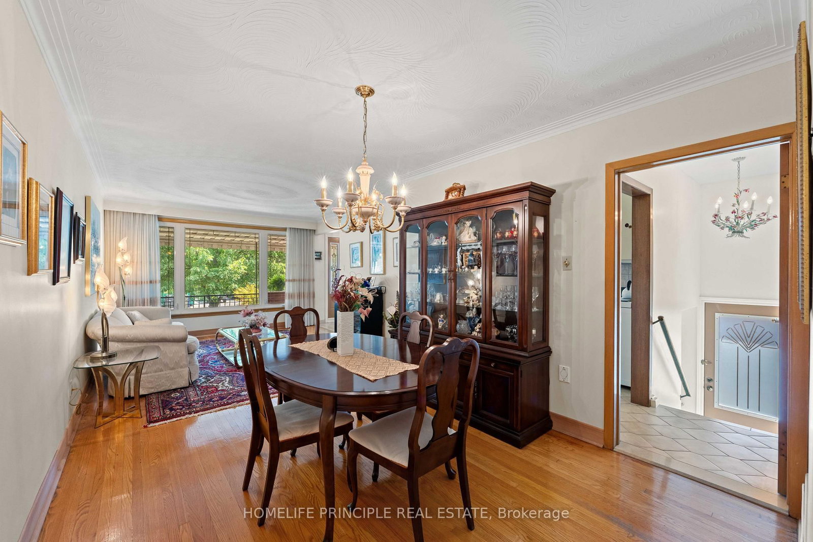 24 Whitbread Crescent • Toronto, ON photo 9