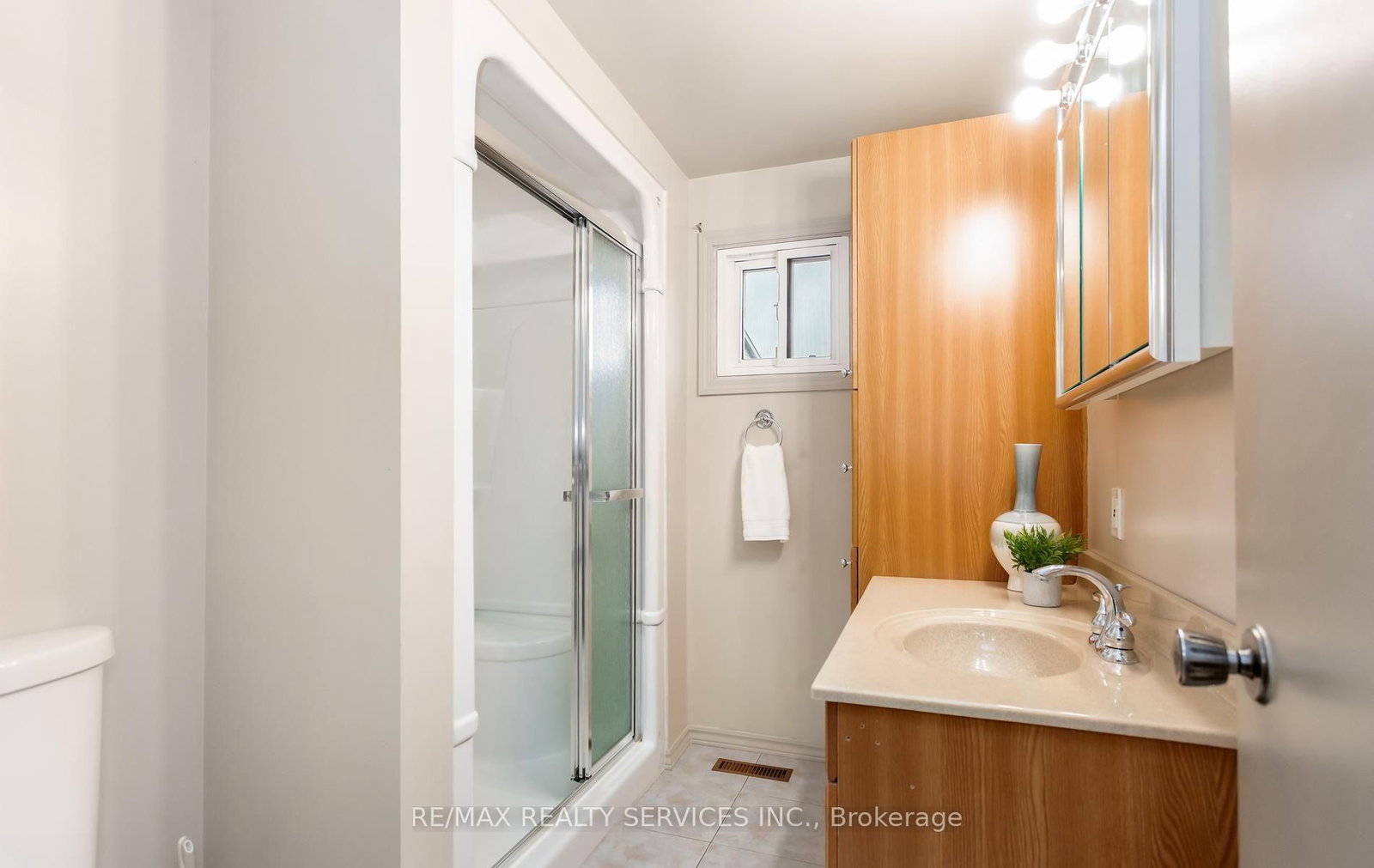 35 Sparklett Crescent • Brampton, ON photo 21