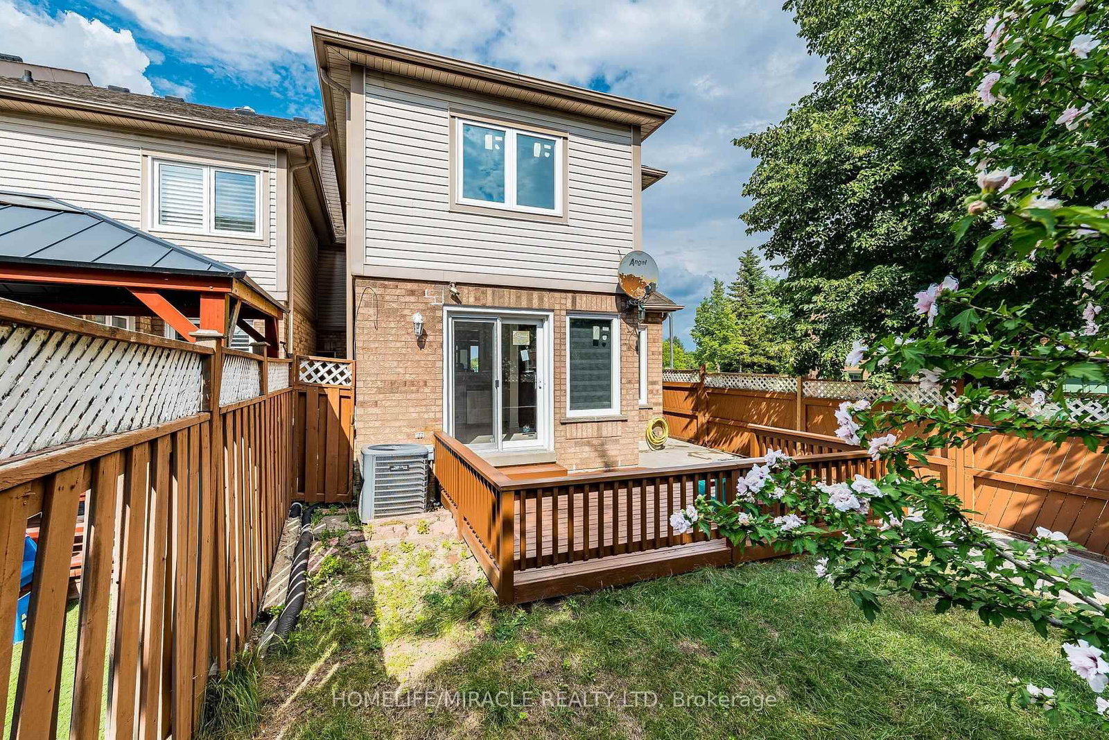 51 Brickyard Way • Brampton, ON photo 49