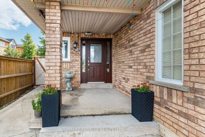 51 Brickyard Way • Brampton, ON photo 5