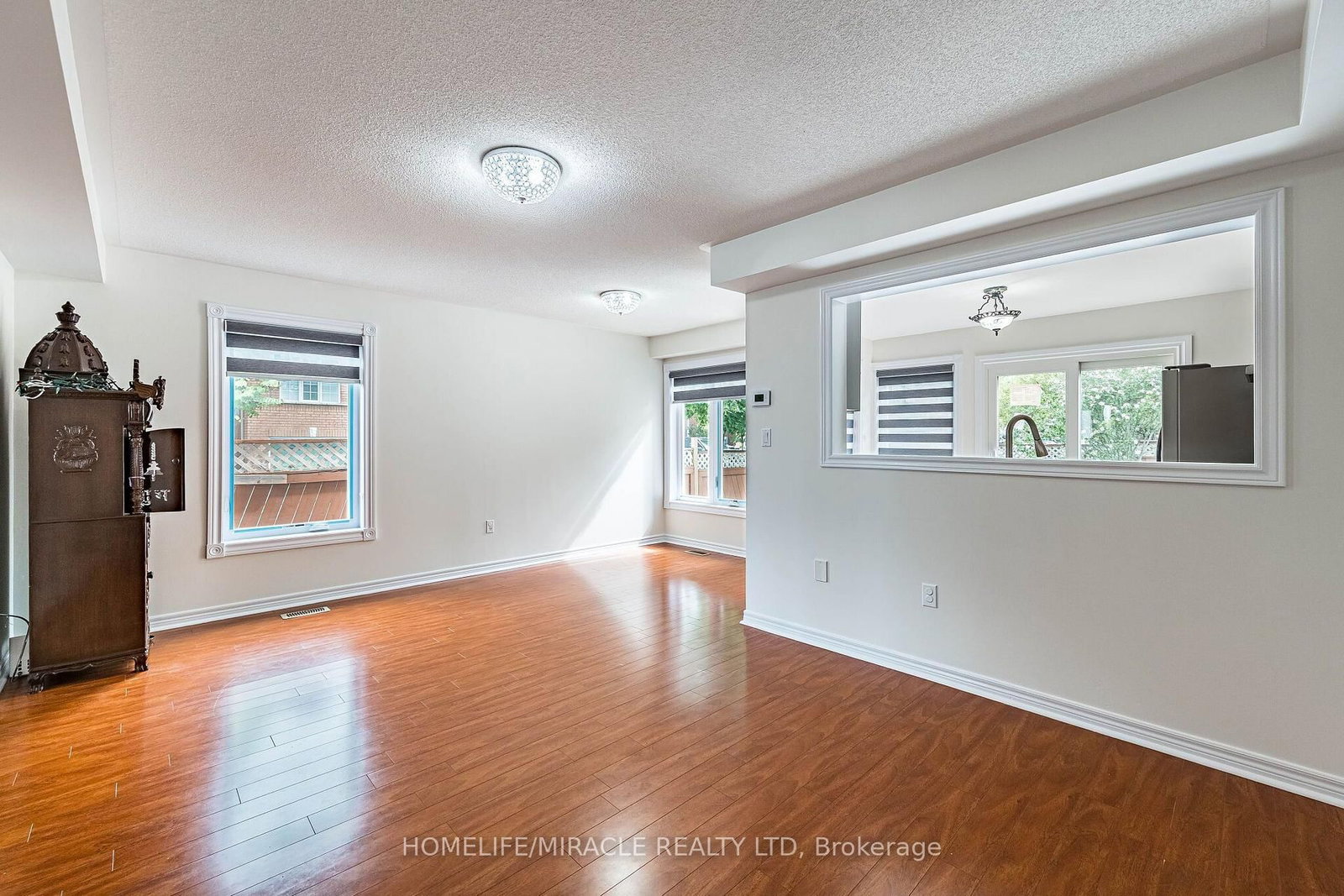 51 Brickyard Way • Brampton, ON photo 8