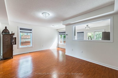 51 Brickyard Way • Brampton, ON photo 8